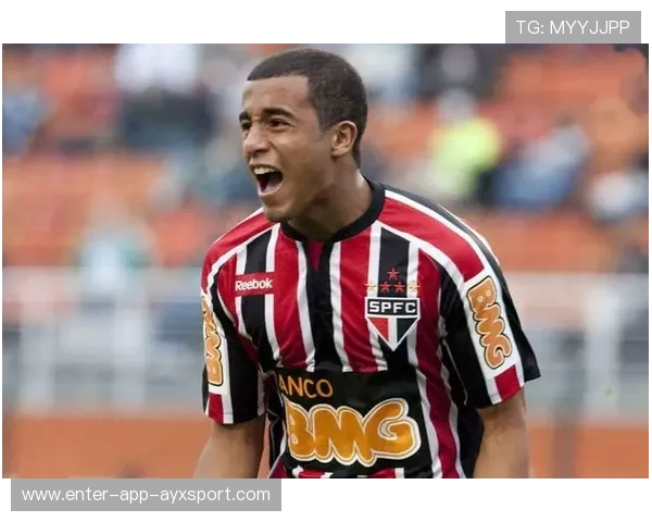 卢卡斯·莫拉边路独舞惊艳