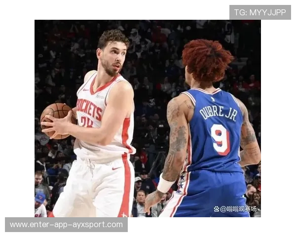 申京在罚球线附近的策应助攻已成火箭常规战术